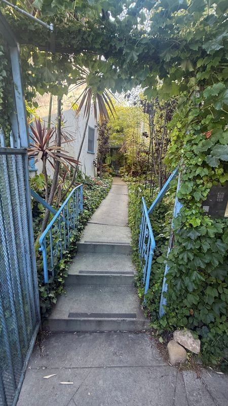 1701 Nichols Canyon Rd ##103 - Photo 3 of 25