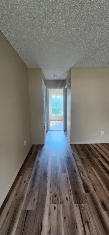 1804 Greenhill Dr - Photo 3 of 14