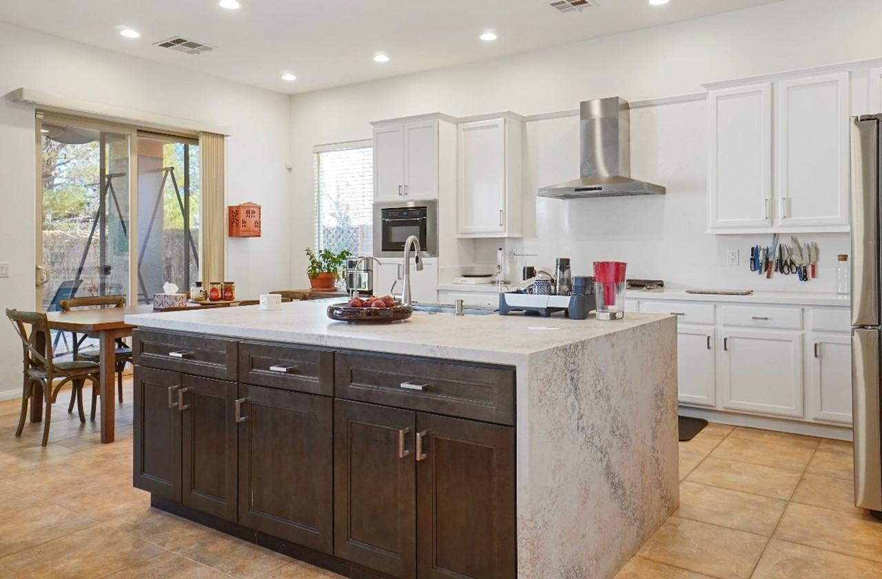 10500 Eagle Nest St - Photo 3 of 22