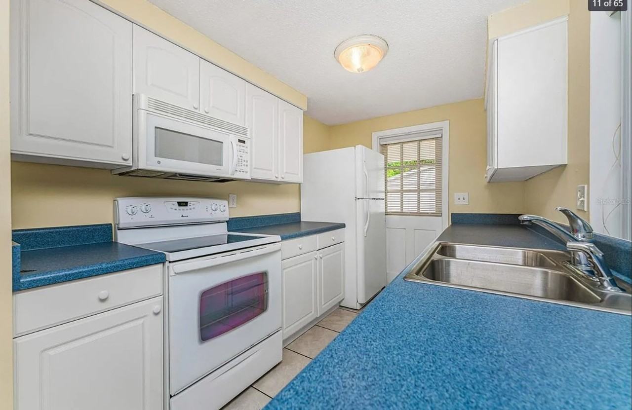 18356 Yale Ave - Photo 5 of 12