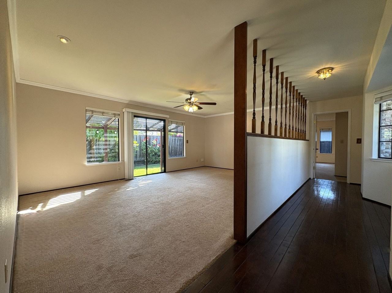1452 Kentfield Ave - Photo 4 of 36