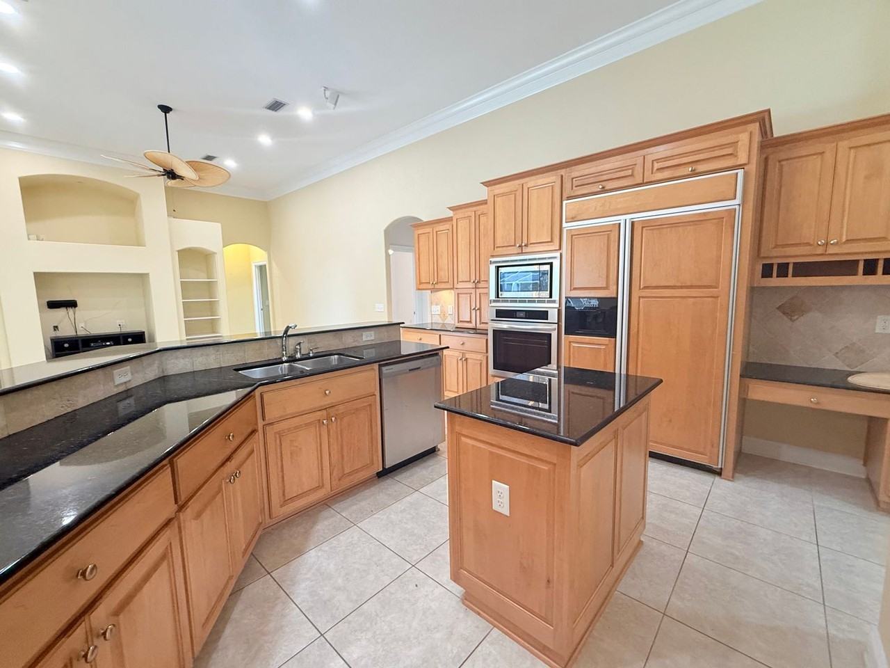 4157 Castle Gate Dr - Photo 7 of 22