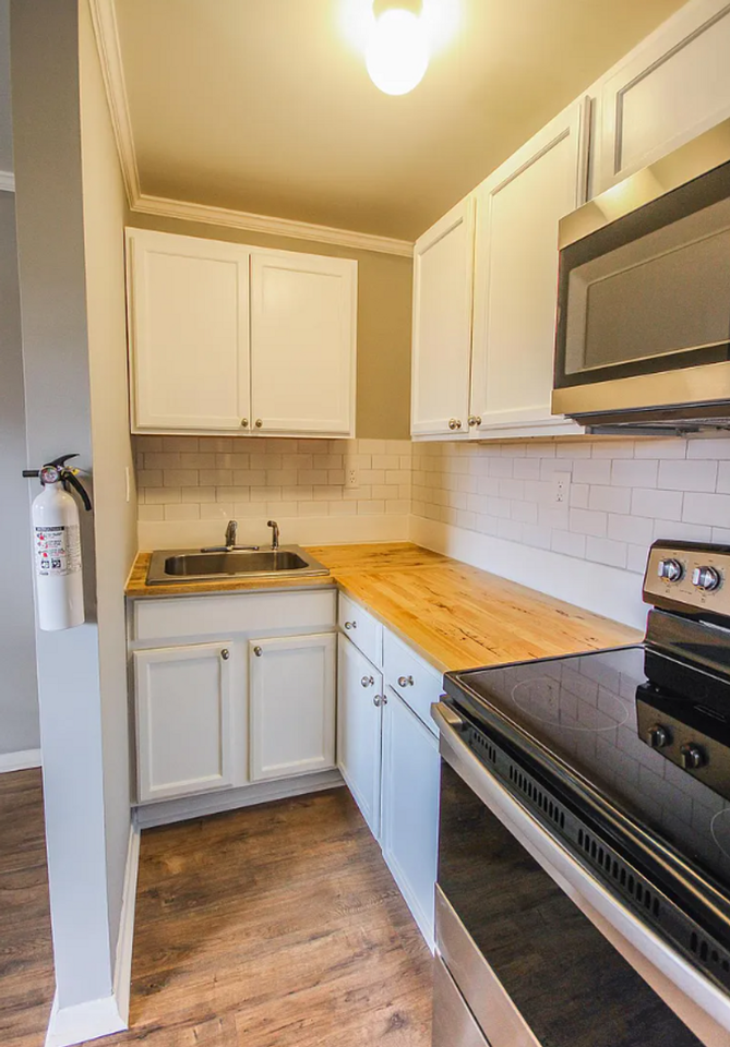 508 S Highland Park Ave - Photo 5 of 12