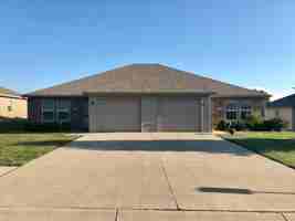 featured image of 124 Se Rock Garden Ln