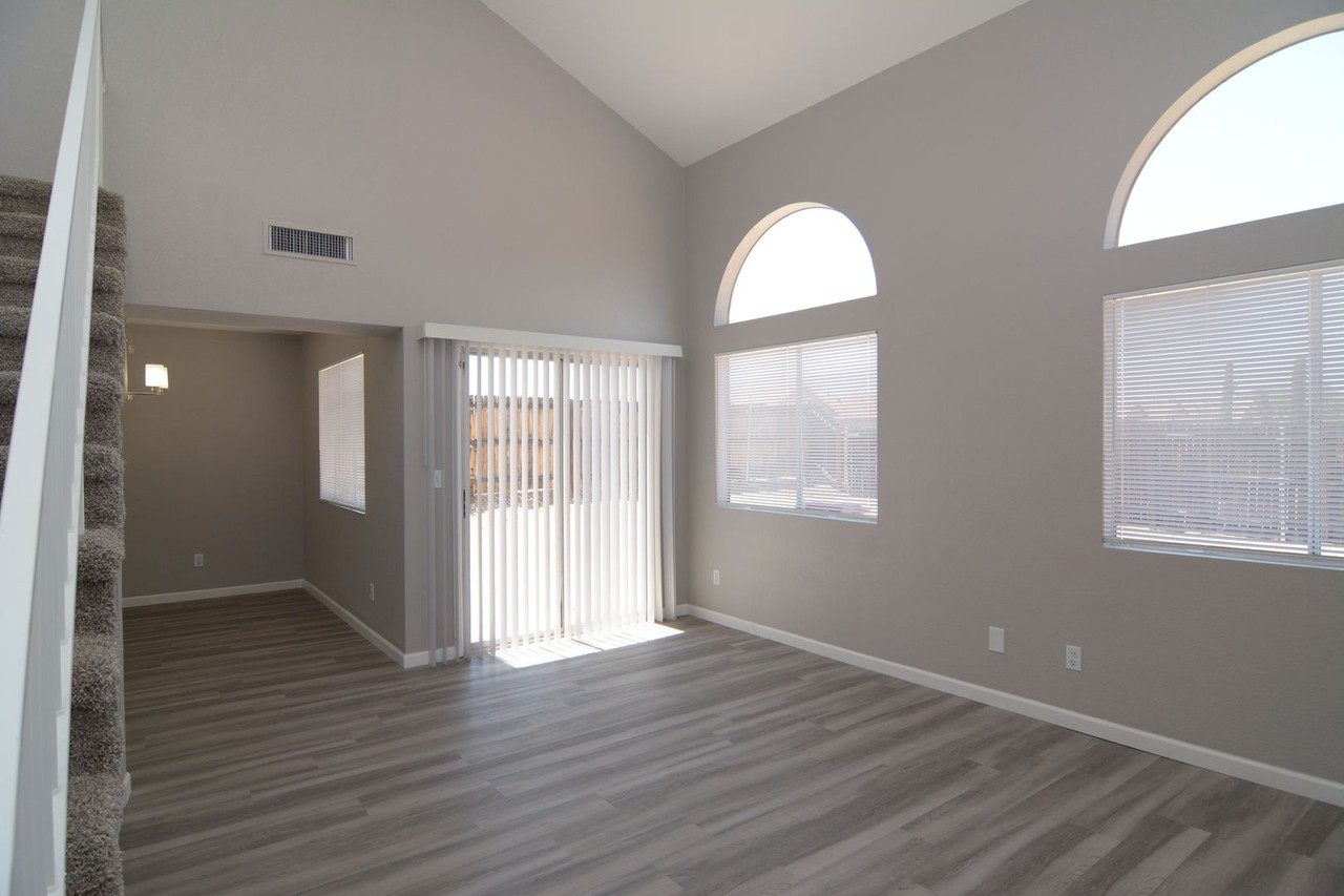 2601 W Aiden St - Photo 4 of 23