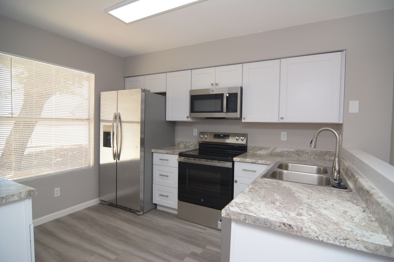 2601 W Aiden St - Photo 7 of 23