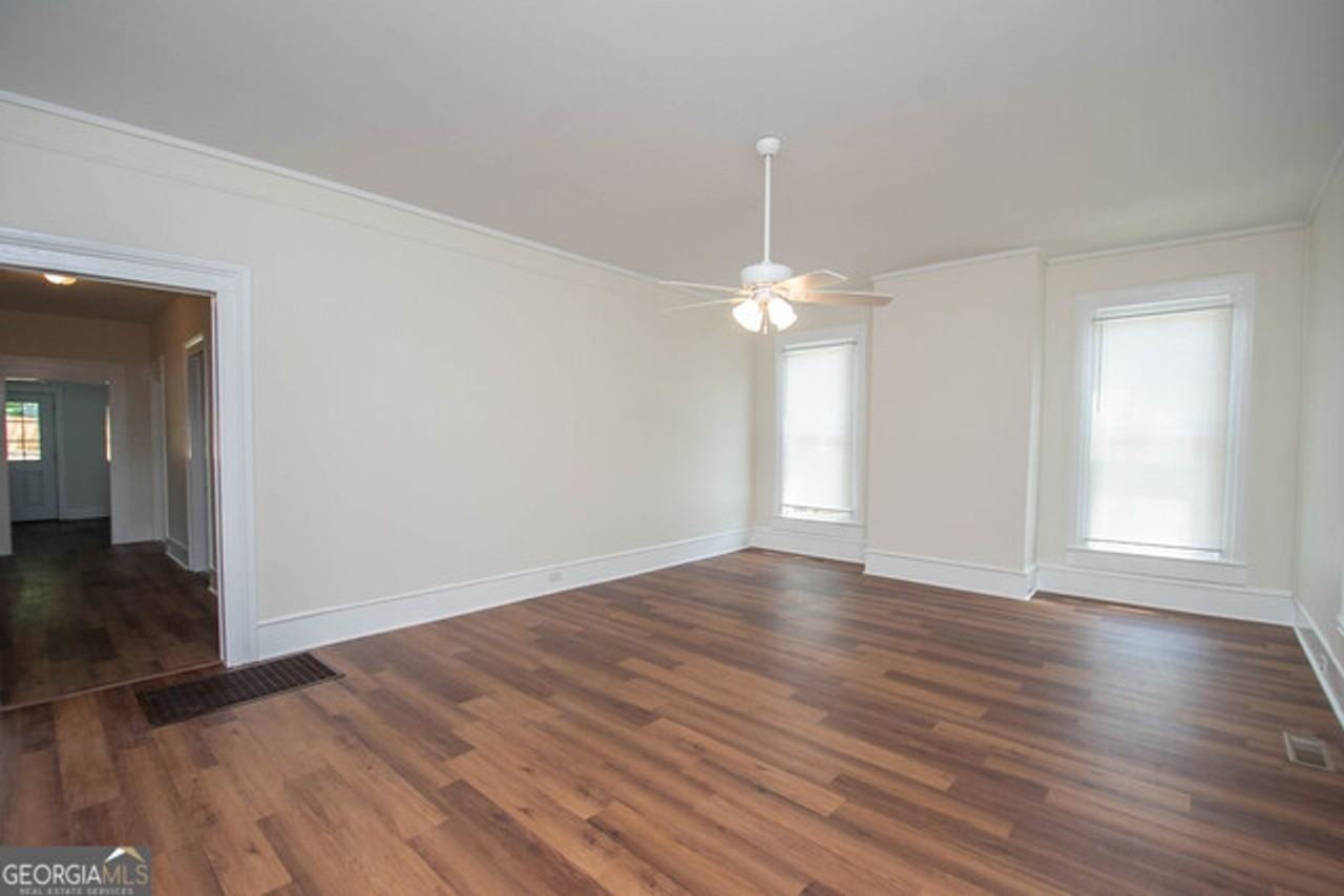 31 Saint Clair St - Photo 3 of 26