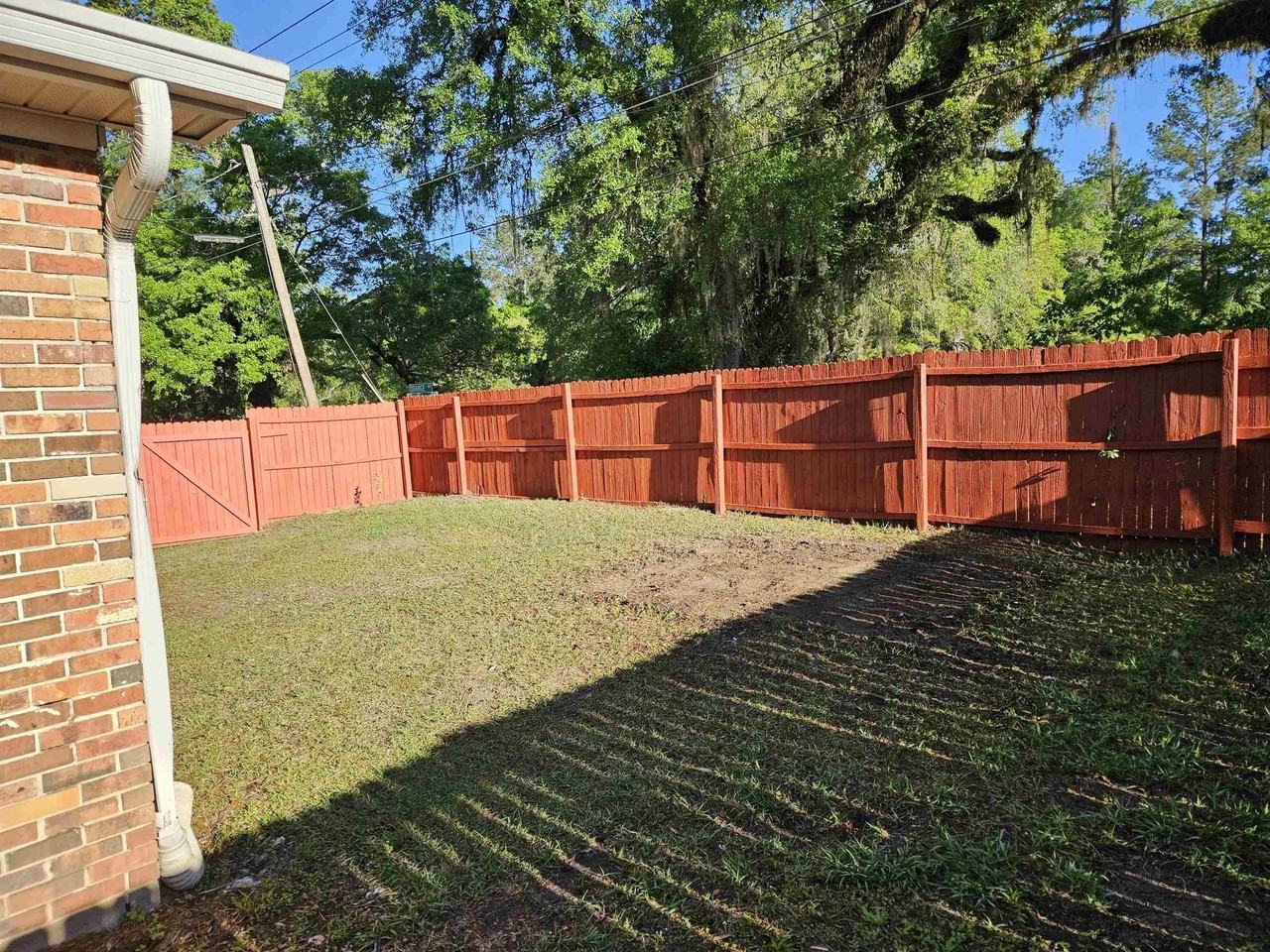 1417 Orange Ave W - Photo 5 of 18