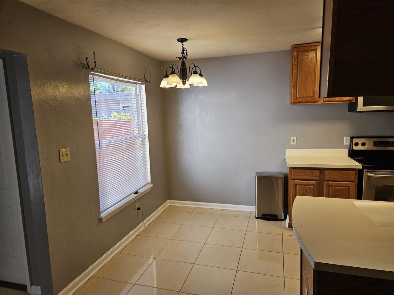 1417 Orange Ave W - Photo 7 of 18