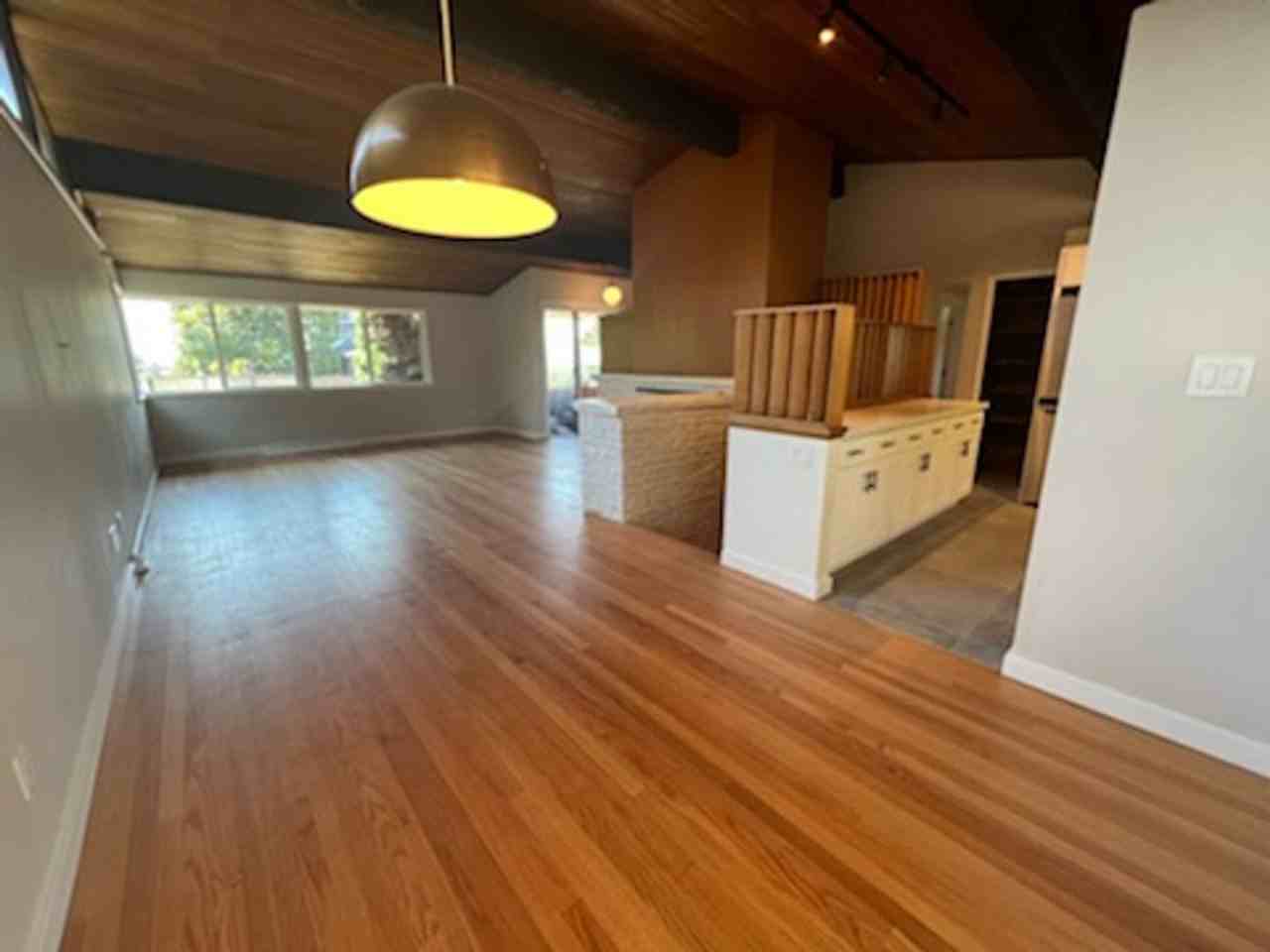 4020 Ne 72nd St - Photo 2 of 14