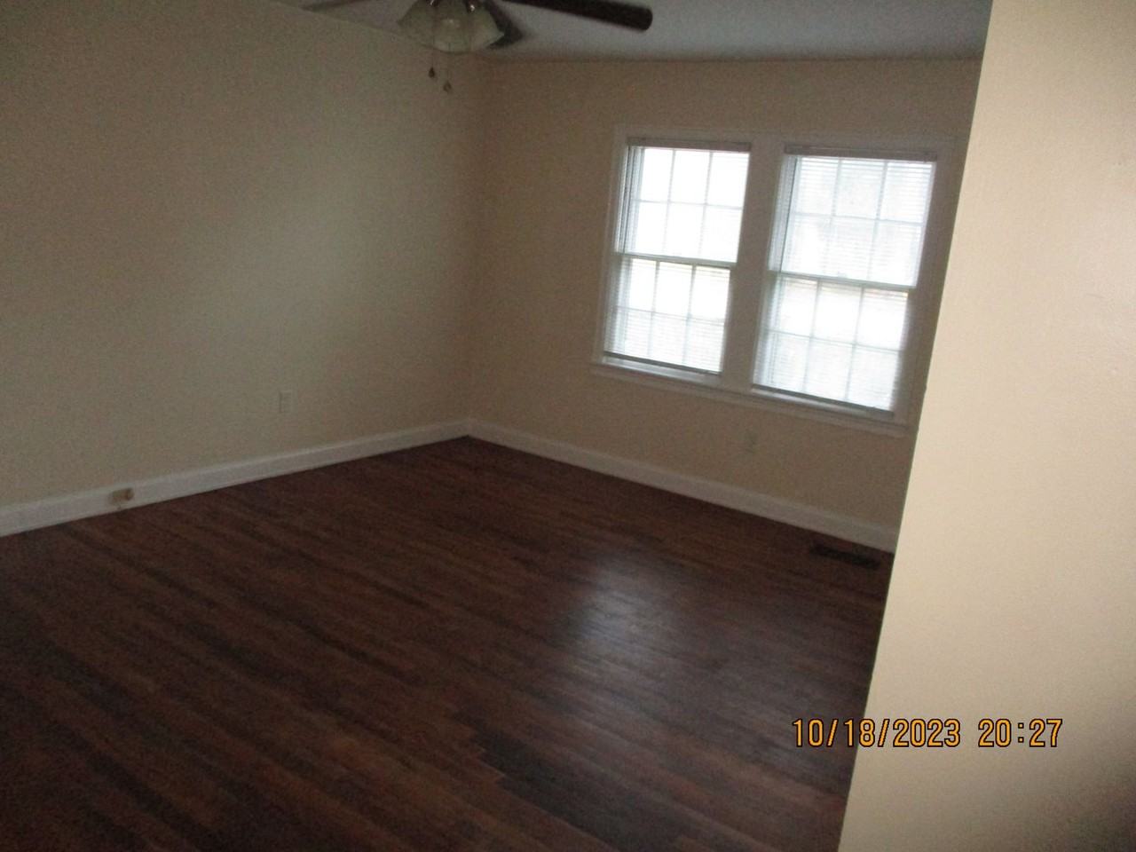 1312A 9th Ave - Photo 2 of 8