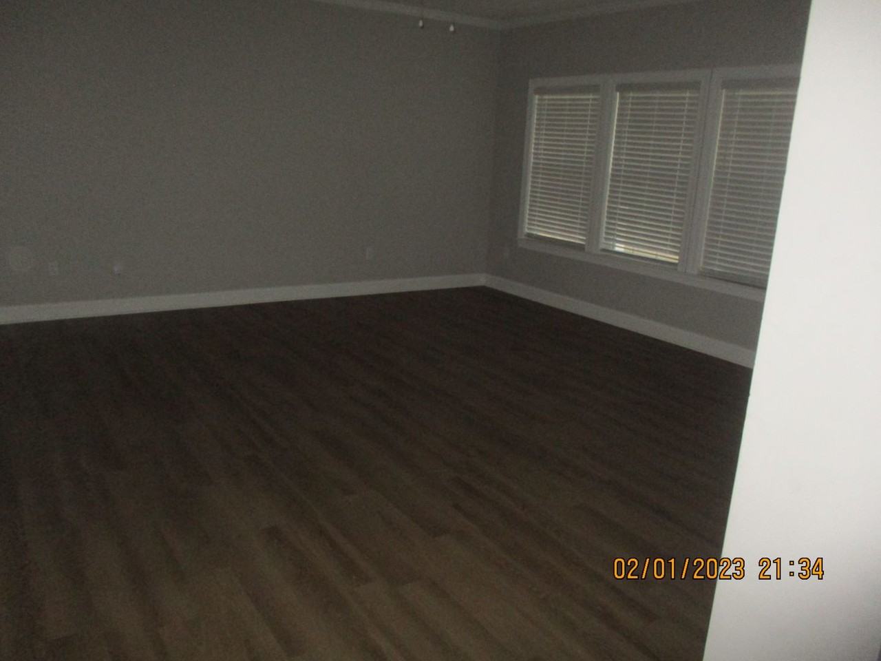 124 Chapel Ct - Photo 2 of 7
