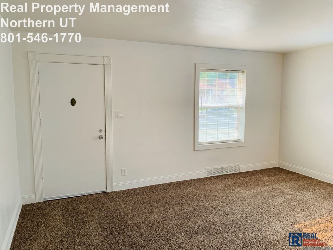 3135 Iowa Ave - Photo 2 of 28