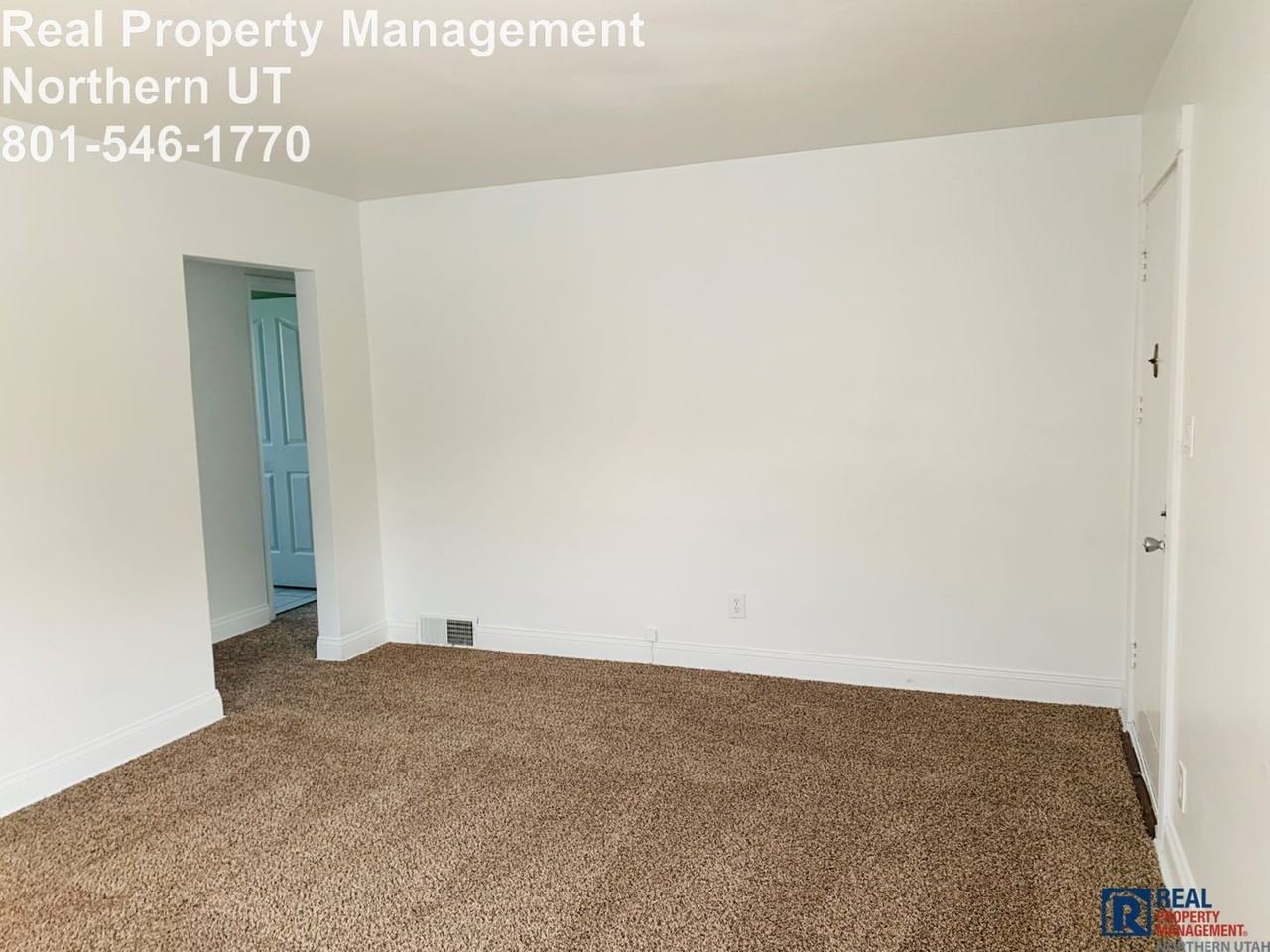 3135 Iowa Ave - Photo 3 of 28