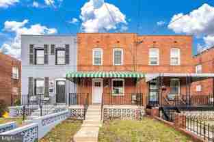 4528 Eads Pl Ne - Photo 1 of 1