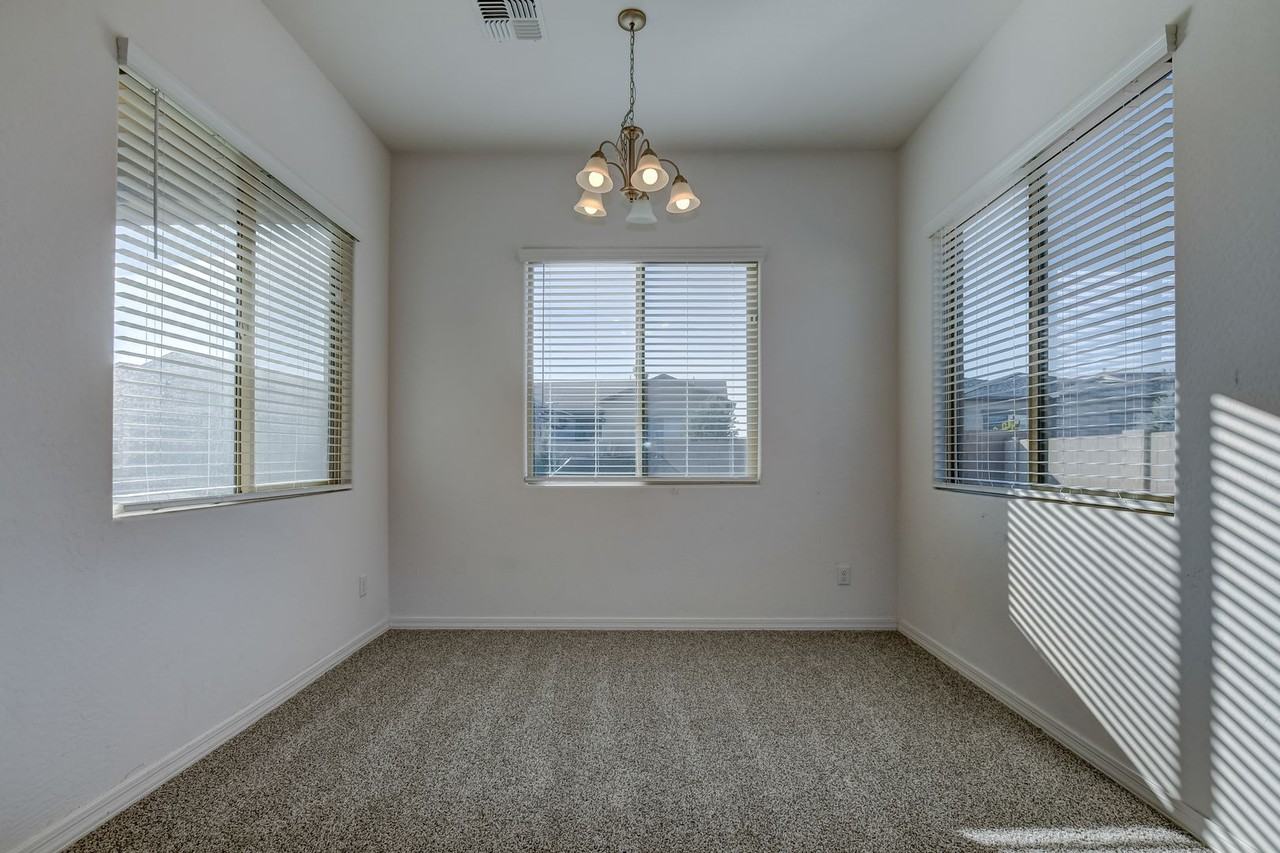 8763 N Peaceful Valley Way - Photo 2 of 28