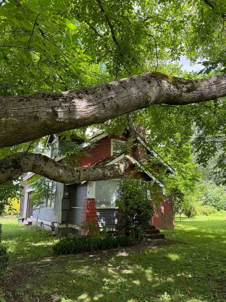 3262 S Pass Rd - Photo 2 of 16
