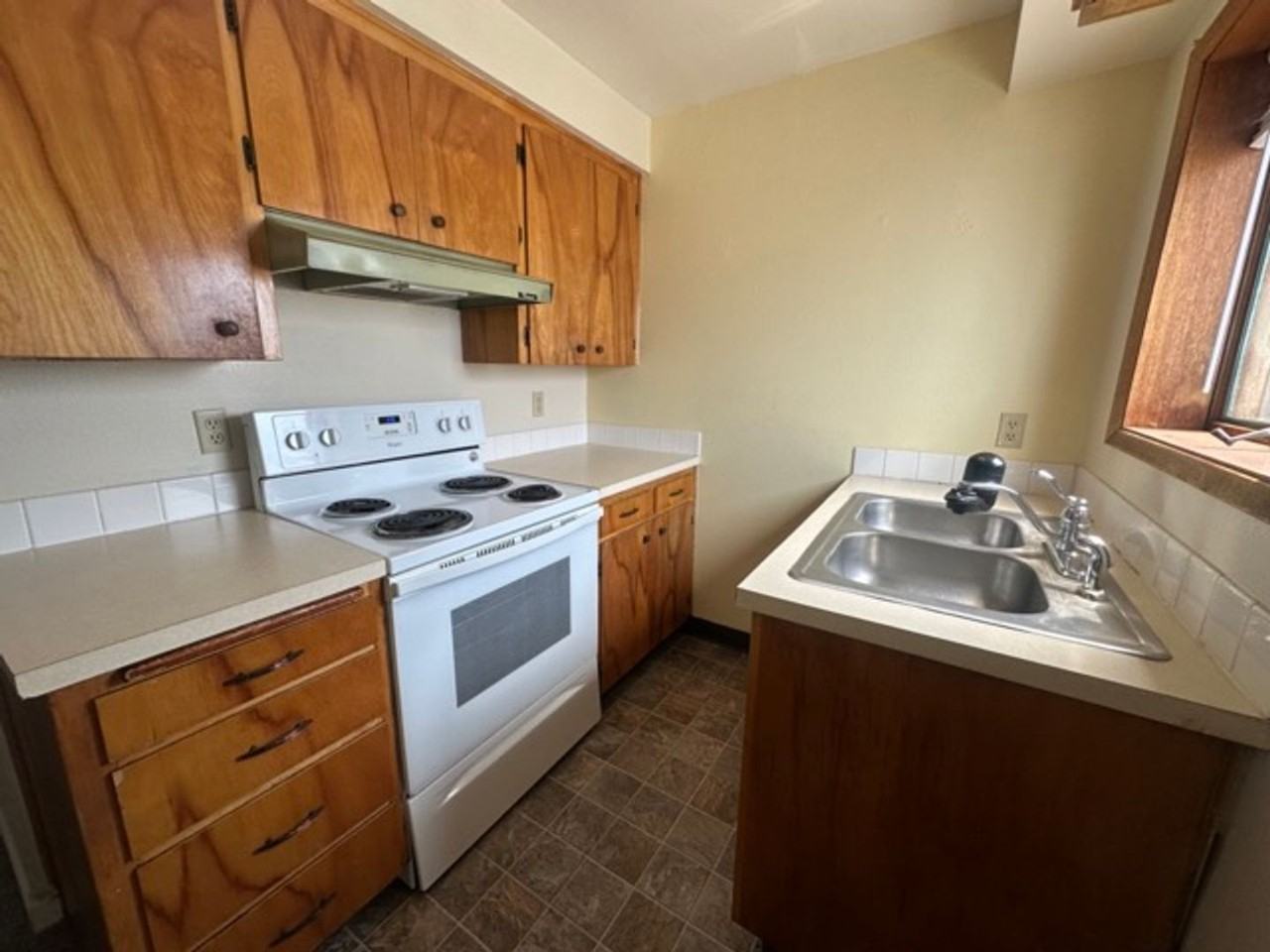 75.00 - 126 E Barker - Photo 3 of 12