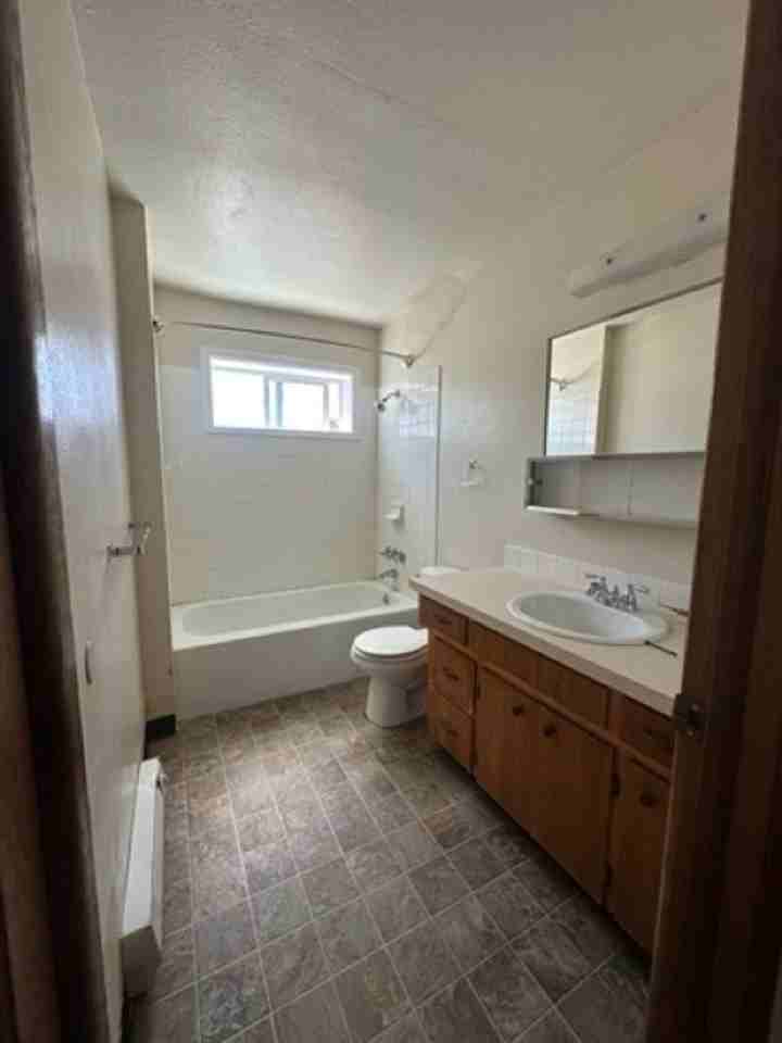 75.00 - 126 E Barker - Photo 6 of 12