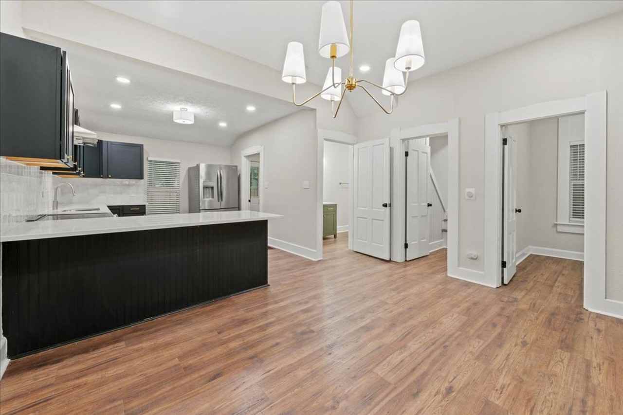 1133 Olive St - Photo 5 of 19