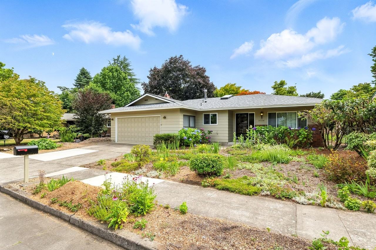 14334 Ne Failing St - Photo 3 of 26