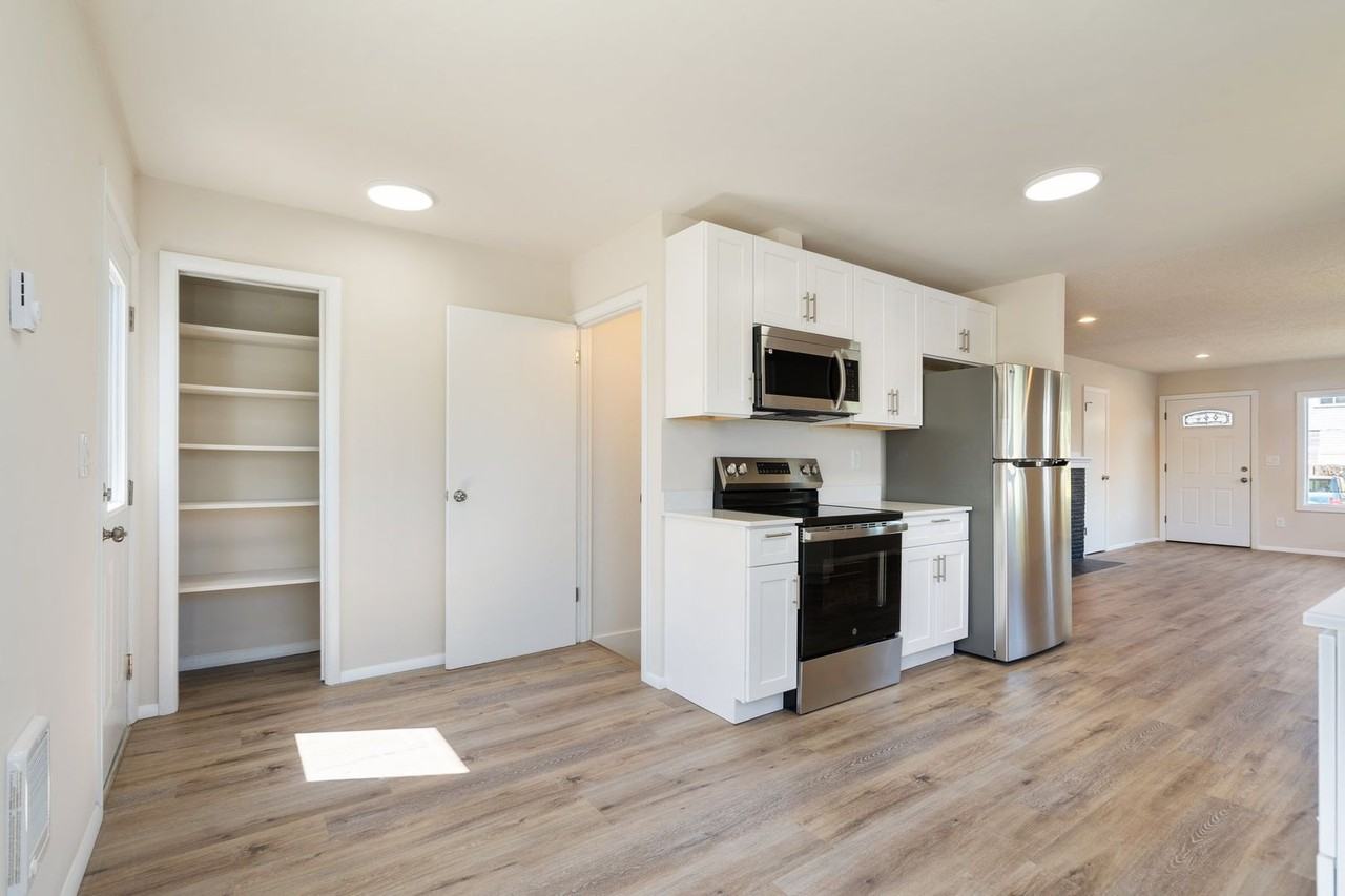 6302 Se 91st Ave - Photo 7 of 28