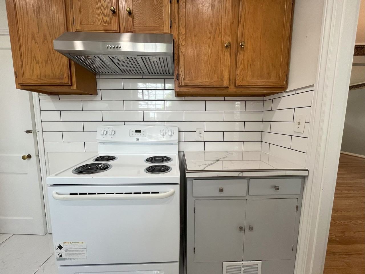 2055 North Blandena Street - Photo 4 of 31