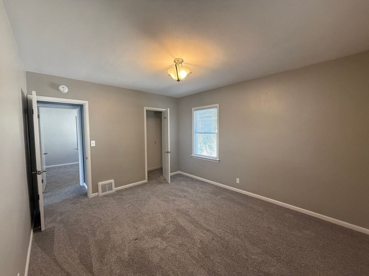 804 Bryant St Sw - Photo 6 of 12