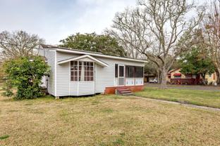 2115 9th St - Photo 1 of 1