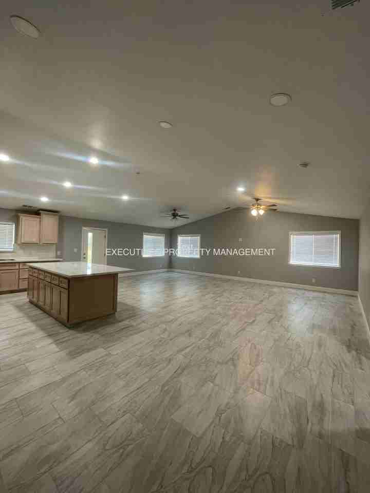 1957 W State Highway 140 - Photo 5 of 18