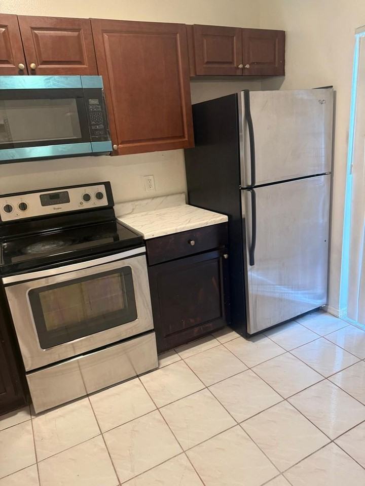 16 Silver Park Cir - Photo 2 of 14