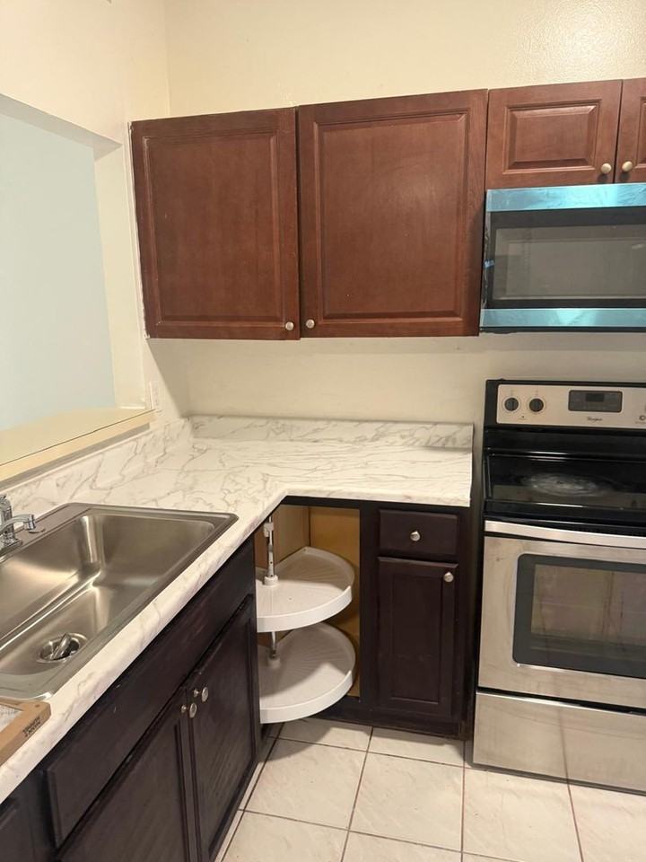 16 Silver Park Cir - Photo 3 of 14