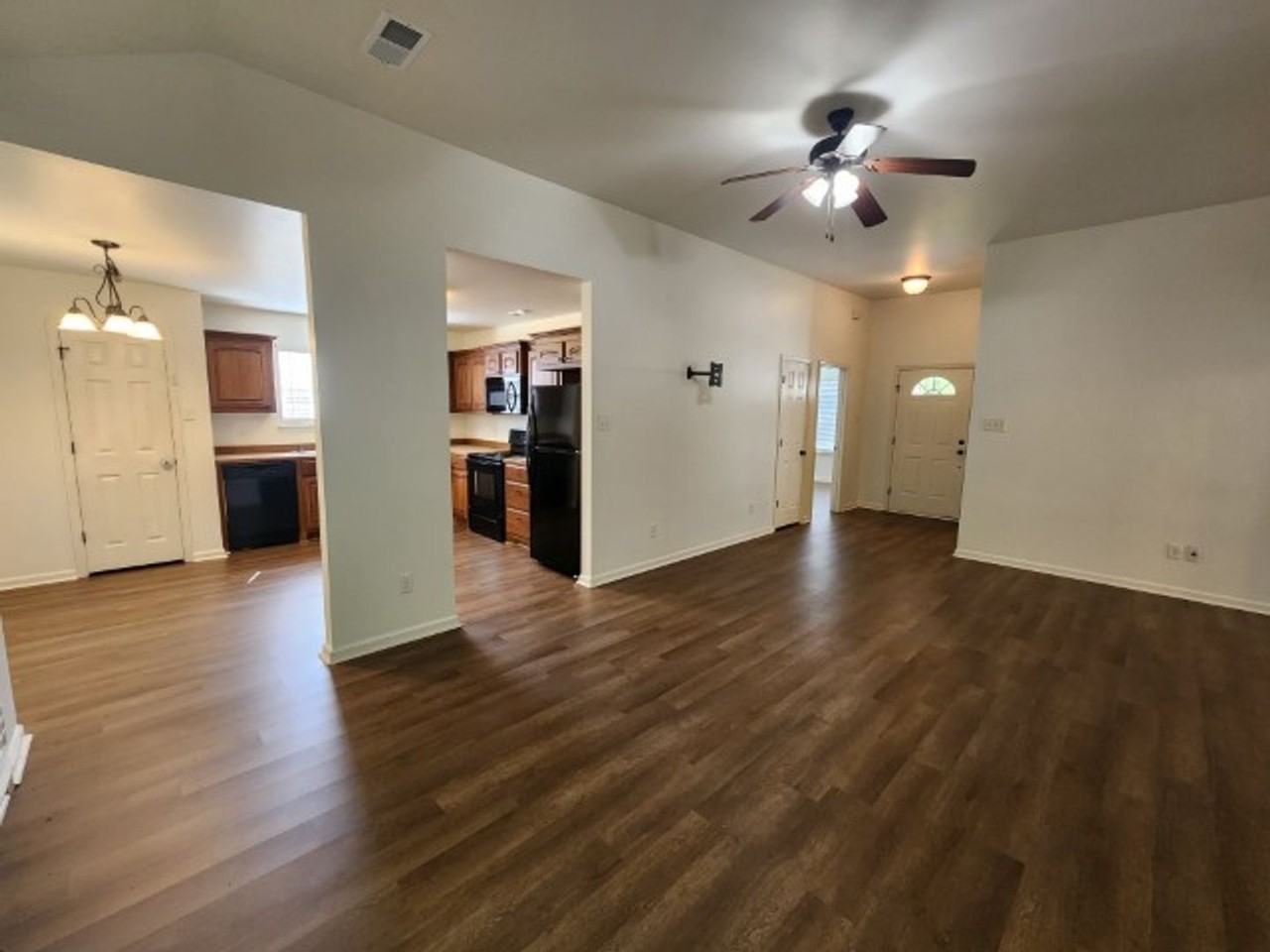 503 Sharron Oaks Ct - Photo 5 of 23