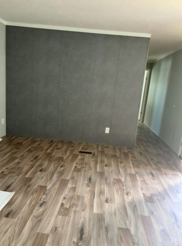 547 Lee Hy Dr - Photo 3 of 5