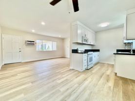 5540 Mammoth Ave. - Photo 1 of 1