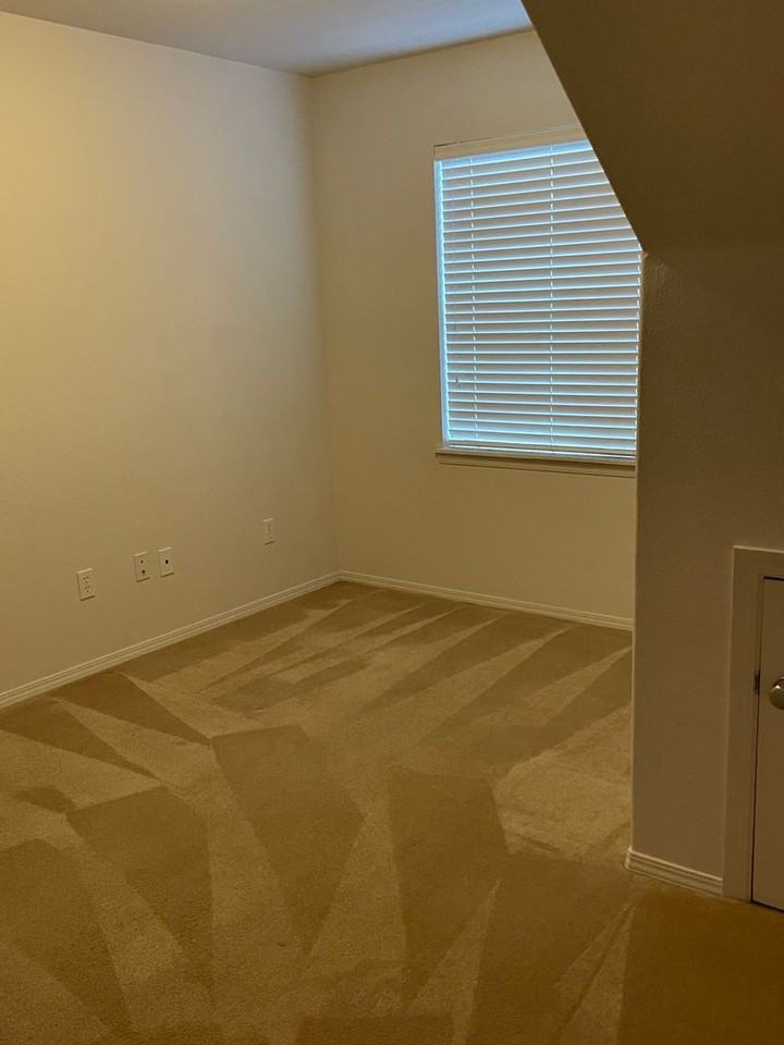 17042 Sw Berkeley Ln - Photo 3 of 16