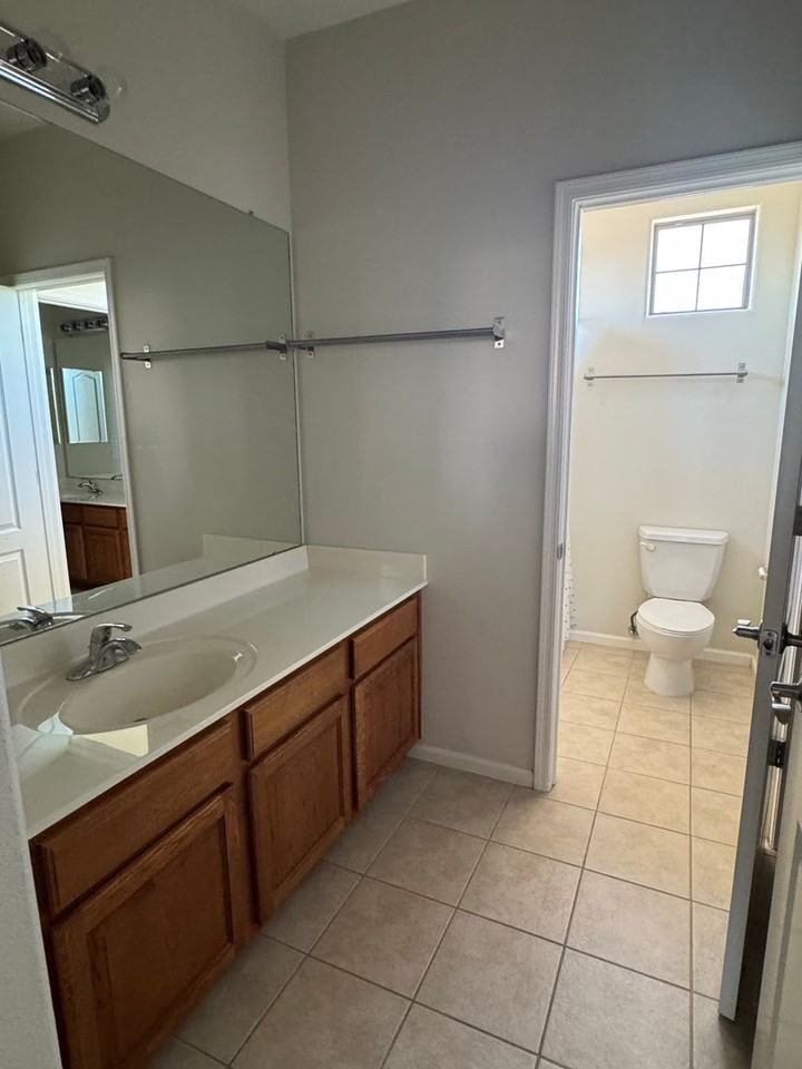 13518 W Cypress St - Photo 3 of 15