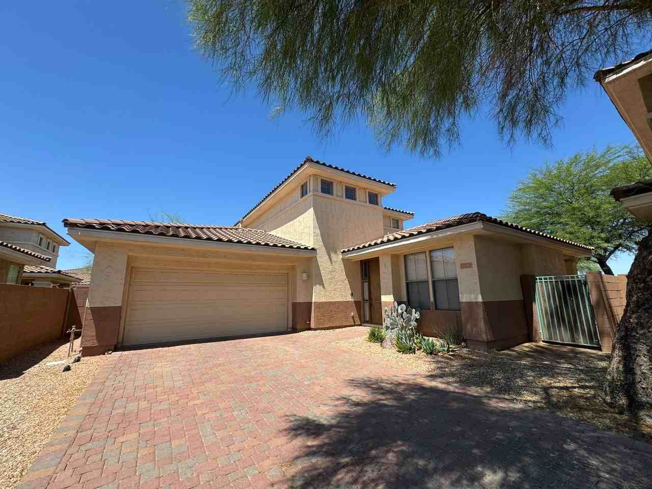 13518 W Cypress St - Photo 2 of 15