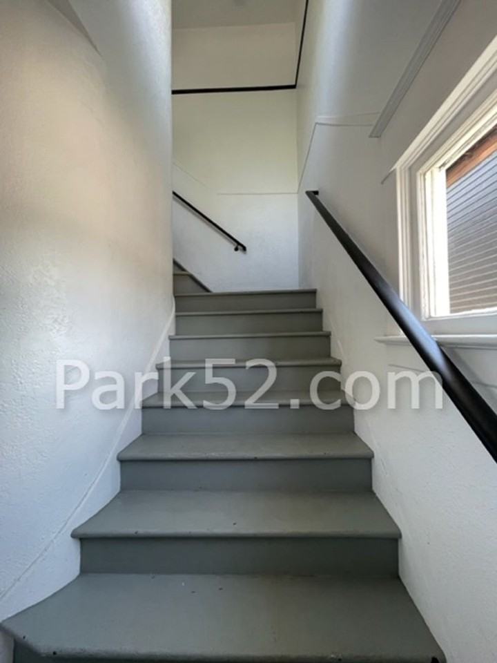 1408 6th Ave - Photo 4 of 16