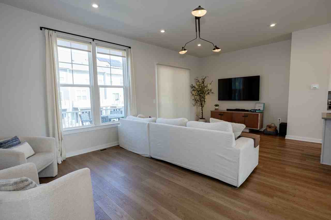 1730 Autumn Maple Leaf Dr - Photo 2 of 50