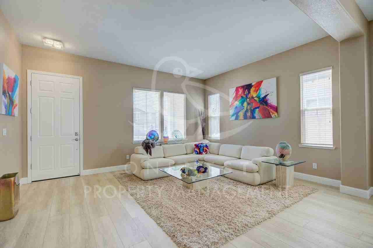 1424 Alder Creek Ct - Photo 5 of 32