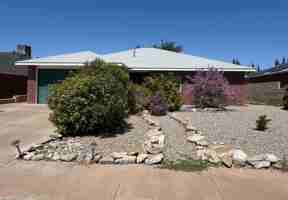 featured image of 3729 Rosewood Ave