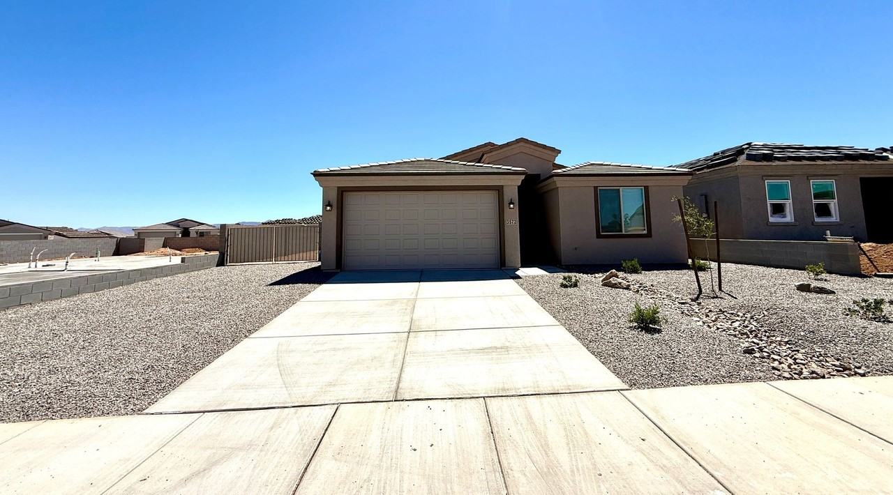 3572 Charleston Loop - Photo 3 of 36
