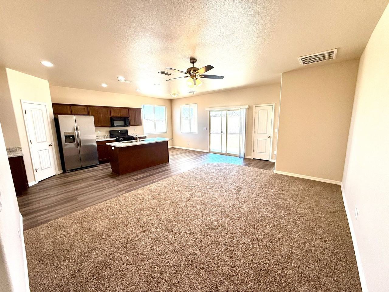 3572 Charleston Loop - Photo 4 of 36