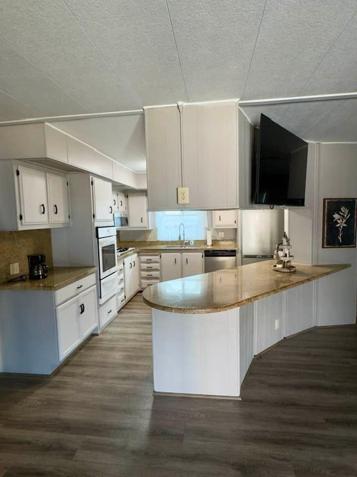 3024 Latrelle Dr #3024 - Photo 7 of 38