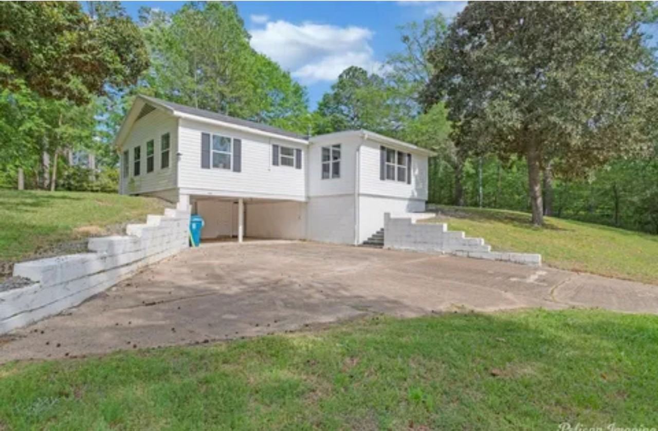 5736 S Lakeshore Dr - Photo 2 of 21