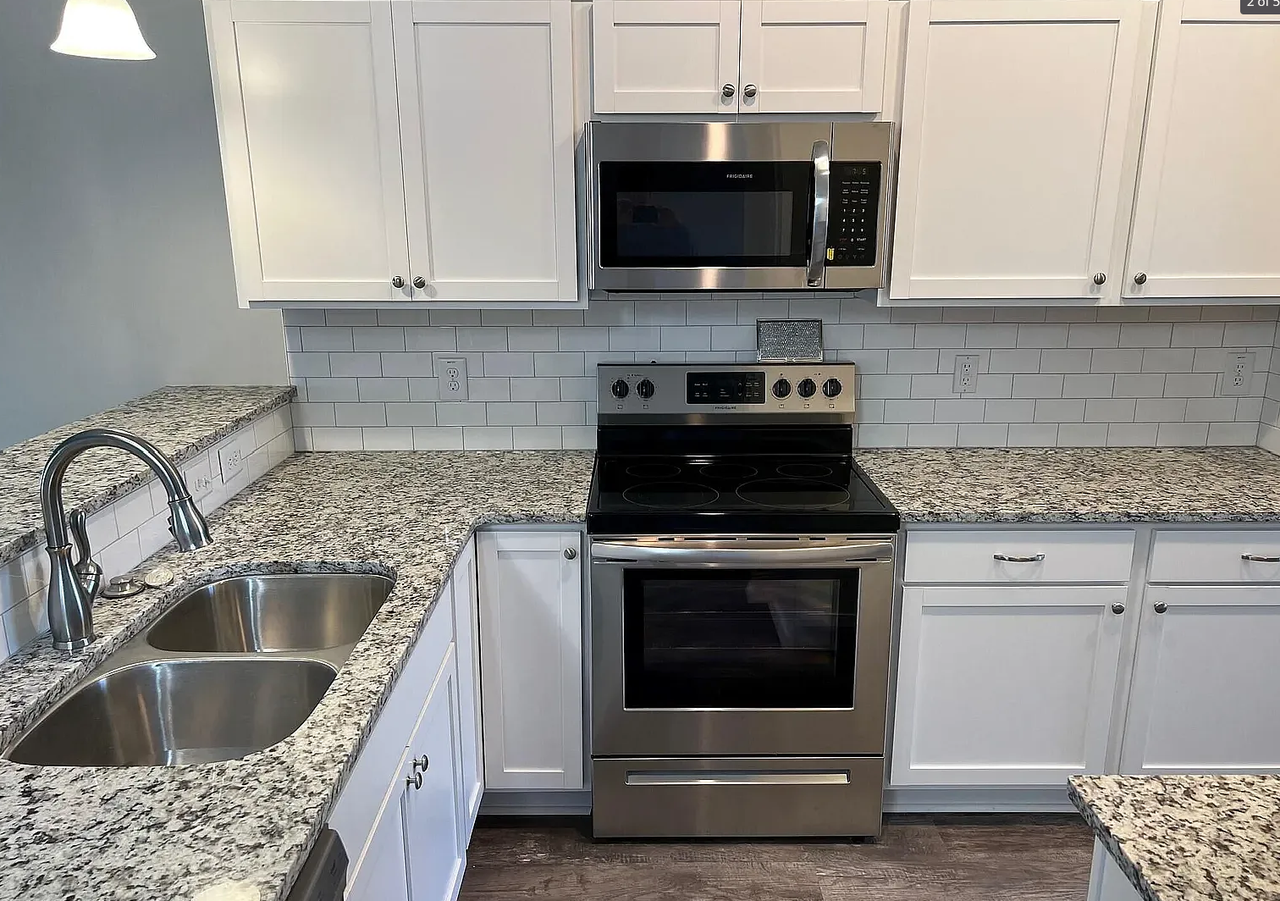 1815 Fox Den Way Unit 4 #NA - Photo 2 of 5