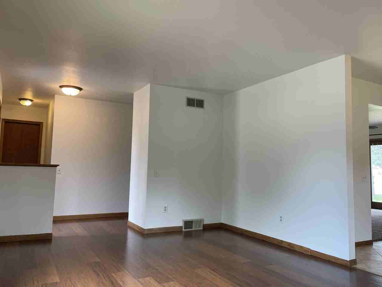 323 Santa Fe Trl #NA - Photo 3 of 29