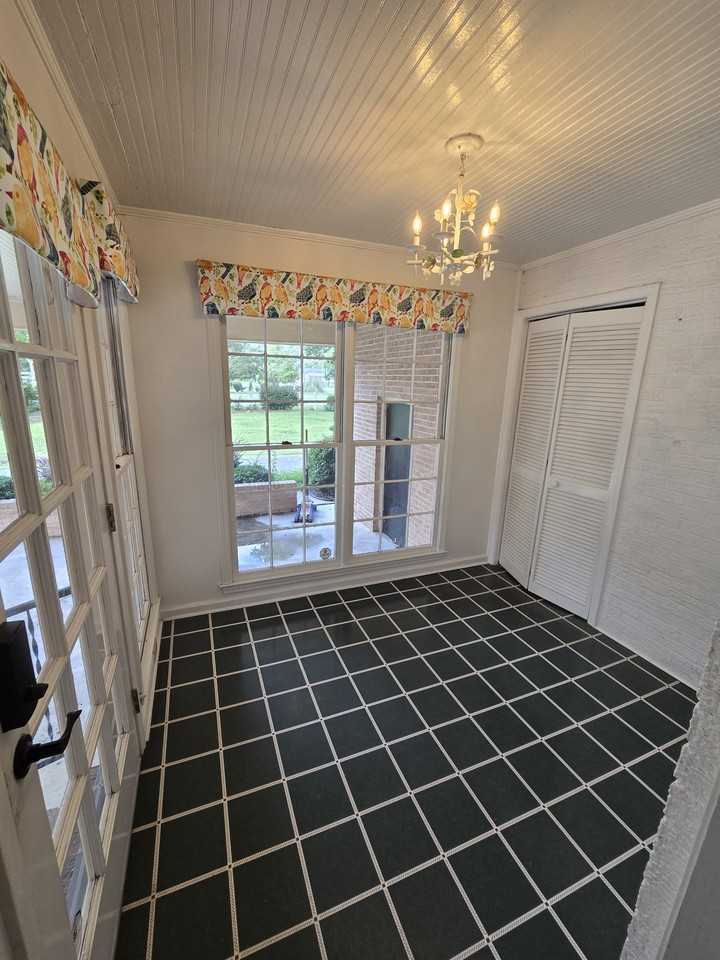 118 E Coleman Ave #NA - Photo 2 of 10