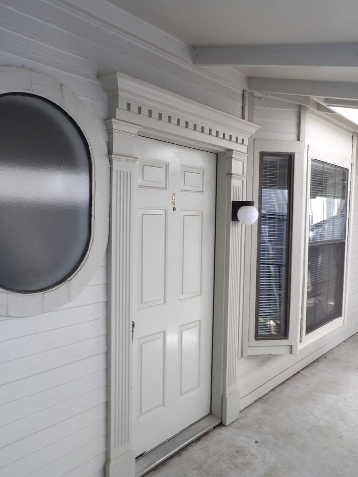 4339 Buena Vista St #5 - Photo 2 of 17